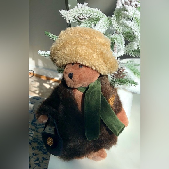 Gen-yoo-wine BOYDS Bears “Aunt Bessie Skidoo” - Picture 6 of 7